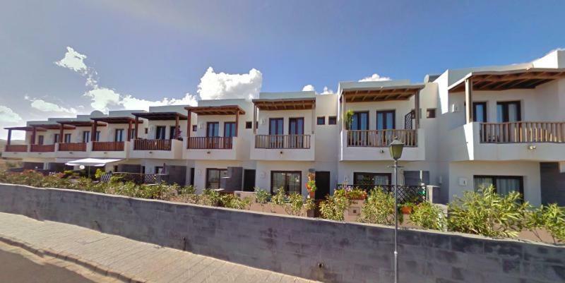 Comfy Duplex In Puerto Calero Apartment Exterior foto