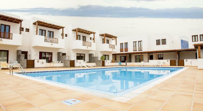 Comfy Duplex In Puerto Calero Apartment Exterior foto